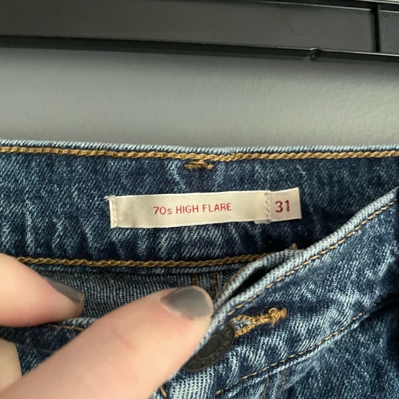 Levi’s 70s High Flare Distressed Jeans Womens Size 31 - Picture 3 of 7